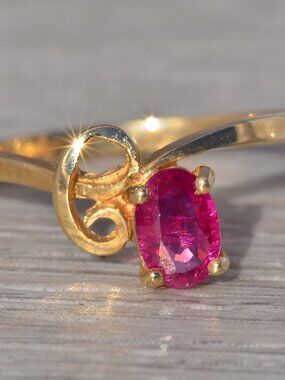 Ruby Solitaire Ring in Yellow Gold